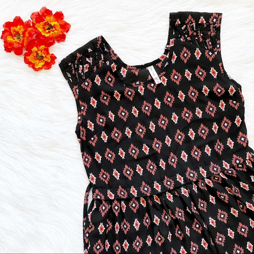 xhilaration geometric pattern dress - Picture 1 of 4